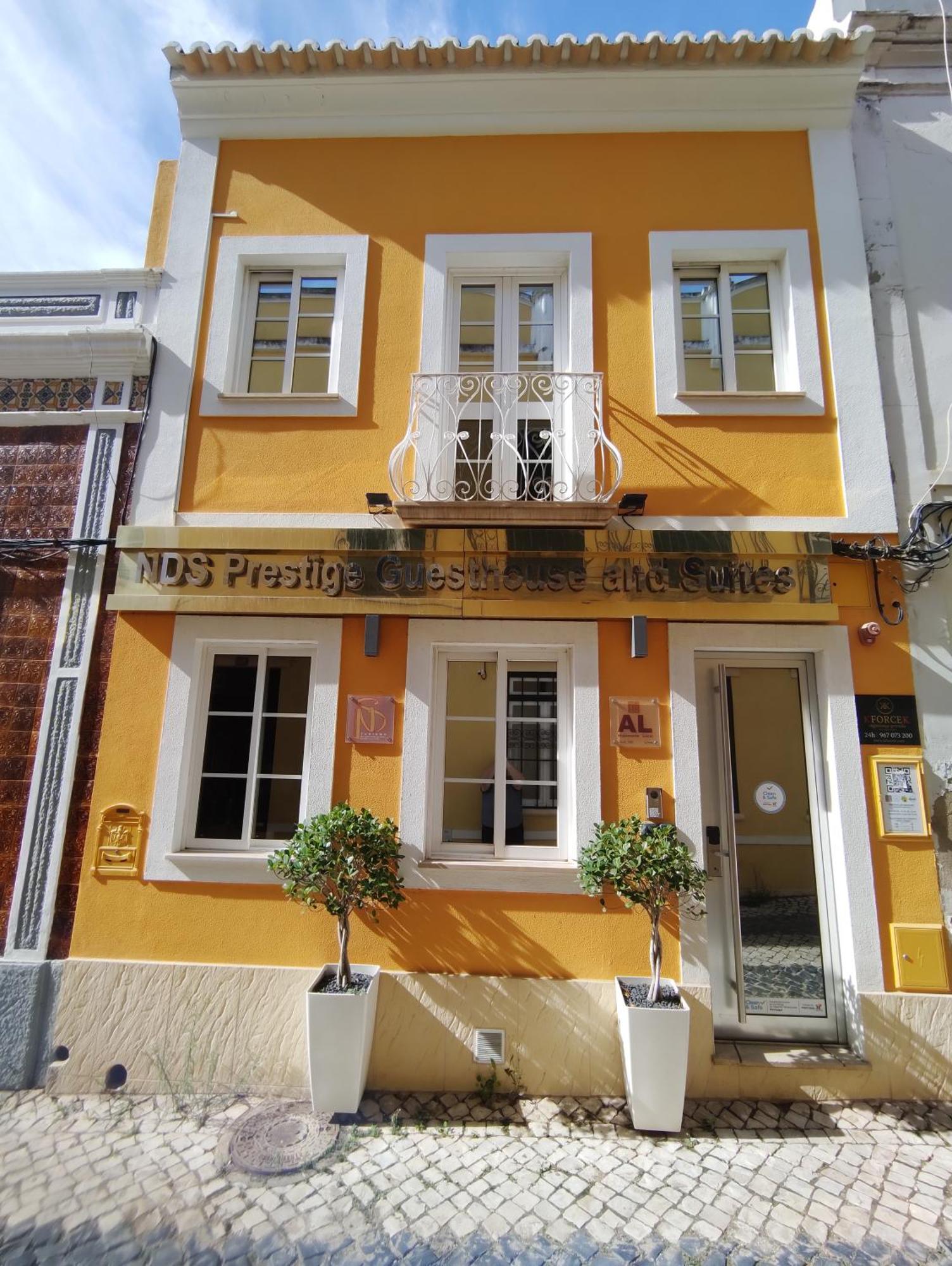 Rocha Prestige - Guest House And Suites Portimão Zewnętrze zdjęcie